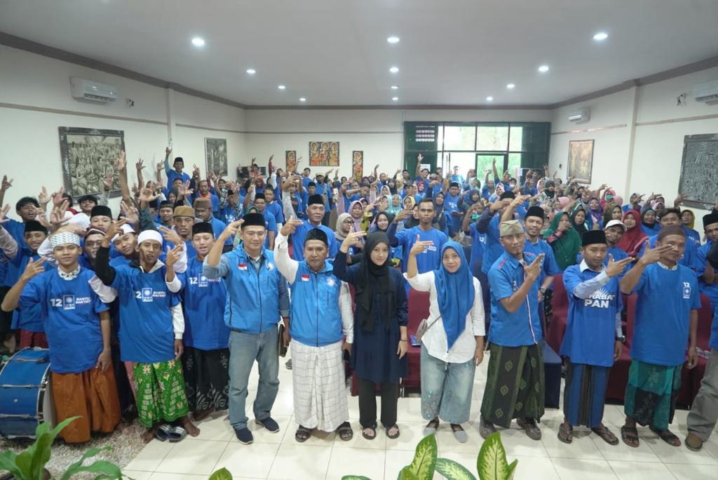 Warga NU di Kabupaten Situbondo mendeklarasikan dukungan untuk memenangkan Partai Amanat Nasional (PAN)