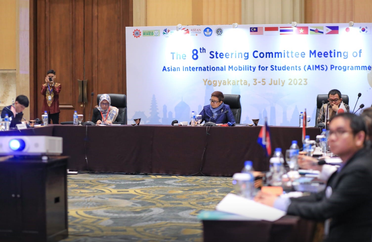 Kemendikbudristek Gelar Pertemuan Tahunan Dewan Pengarah AIMS di Yogyakarta