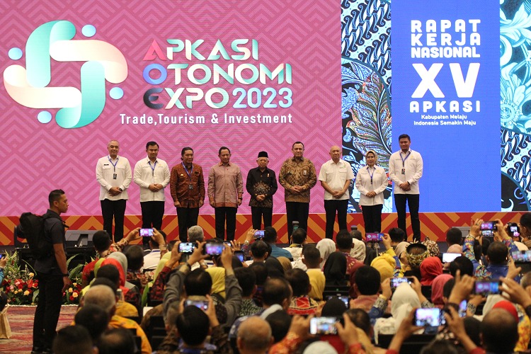 Rakernas Asosiasi Pemerintah Kabupaten Seluruh Indonesia (Apkasi) 2023 yang bersamaan Apkasi Otonomi Expo 2023 dibuka Wapres KH Ma’ruf Amin.