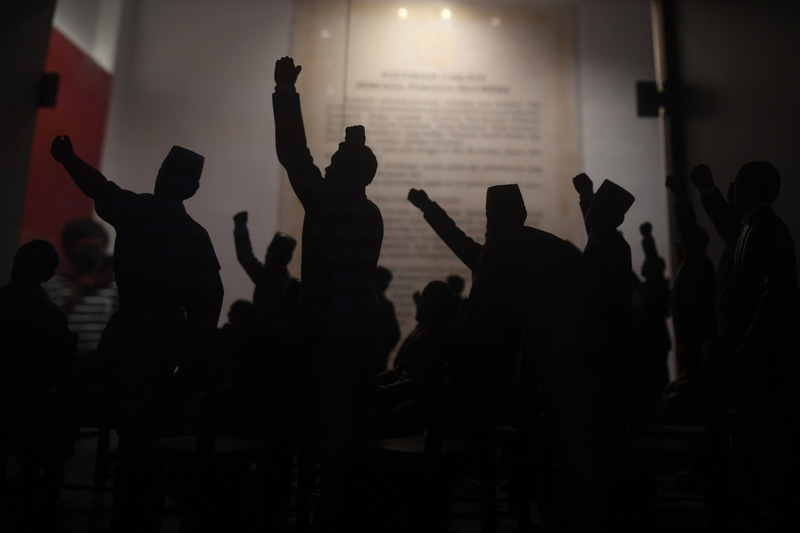 Ingin tahu hasil kongres pemuda I dan II? Simak penjelasan dan sejarah kongres pemuda berikut.