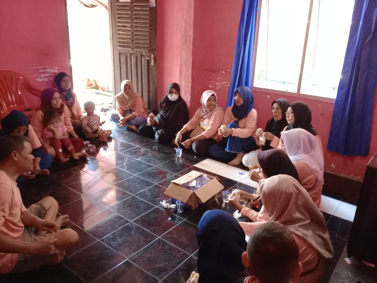 Bantu Kembangkan Usaha Sampingan, Sukarelawan Ini Beri Pelatihan Membuat Roti di Lampung