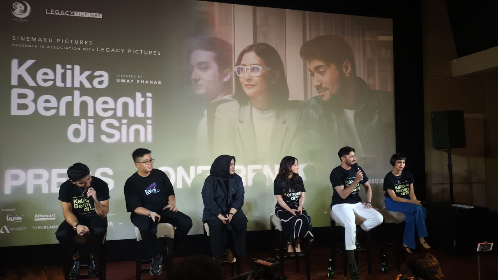 Konferensi pers seusai pemutaran film sesi media, di XXI Plaza Indonesia, Jakarta Pusat, Senin, (24/7).