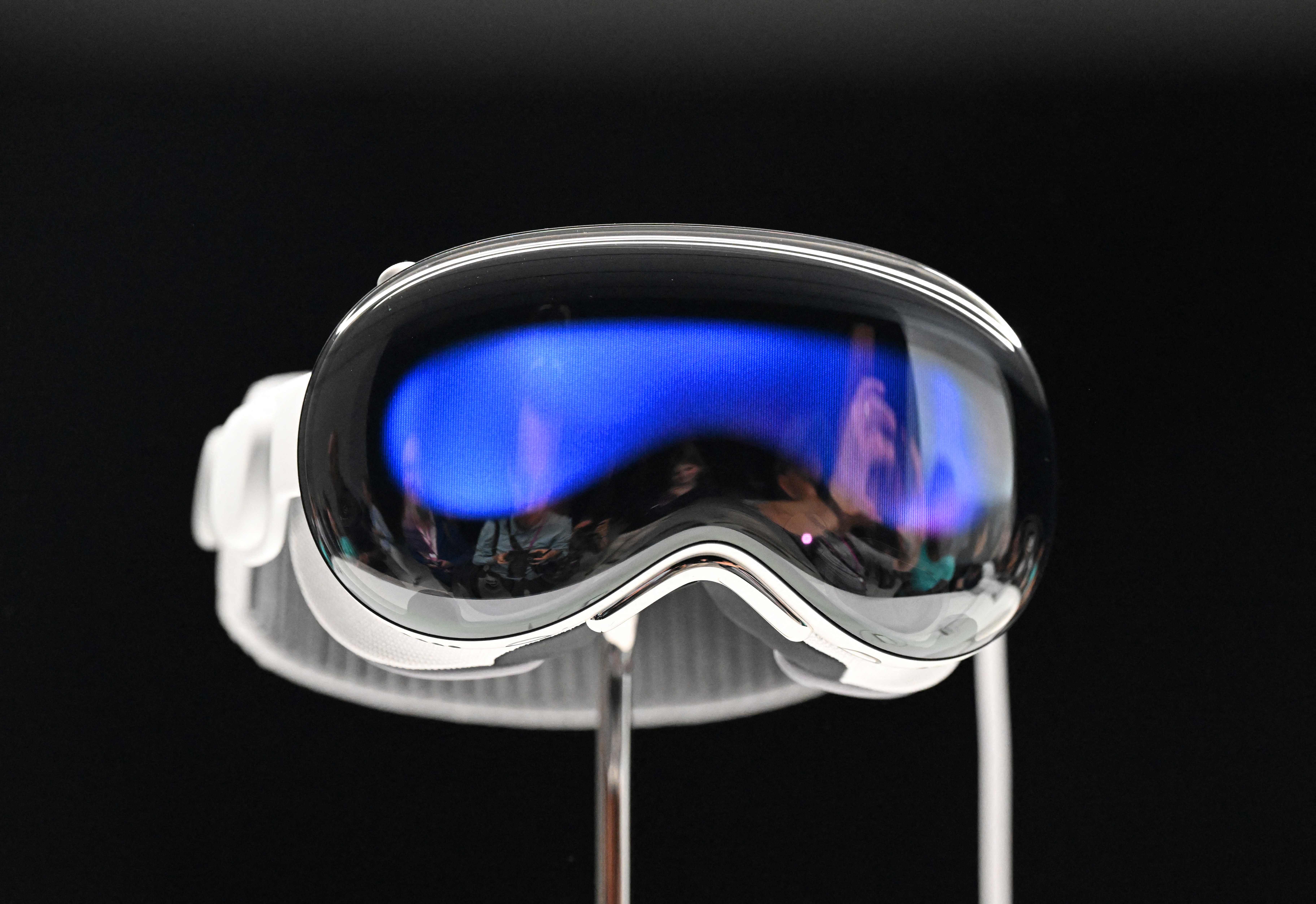 Vision Pro Hadapi Kendala Produksi