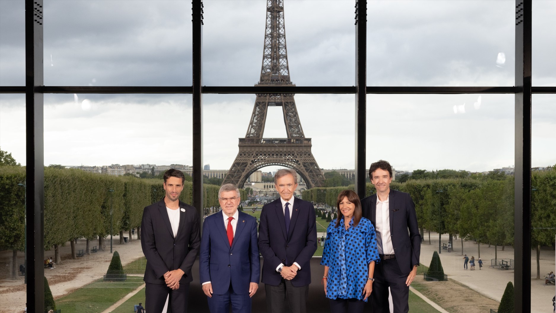 LVMH saat mengumumkan mereka menjadi sponsor premium Olimpiade Paris 2024