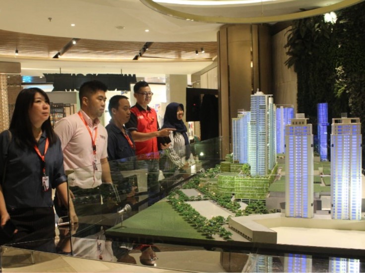 Tumbuhnya sentra ekonomi baru di beberapa kawasan Surabaya menjadi faktor tambahan bahwa dunia properti bakal semakin meriah. 