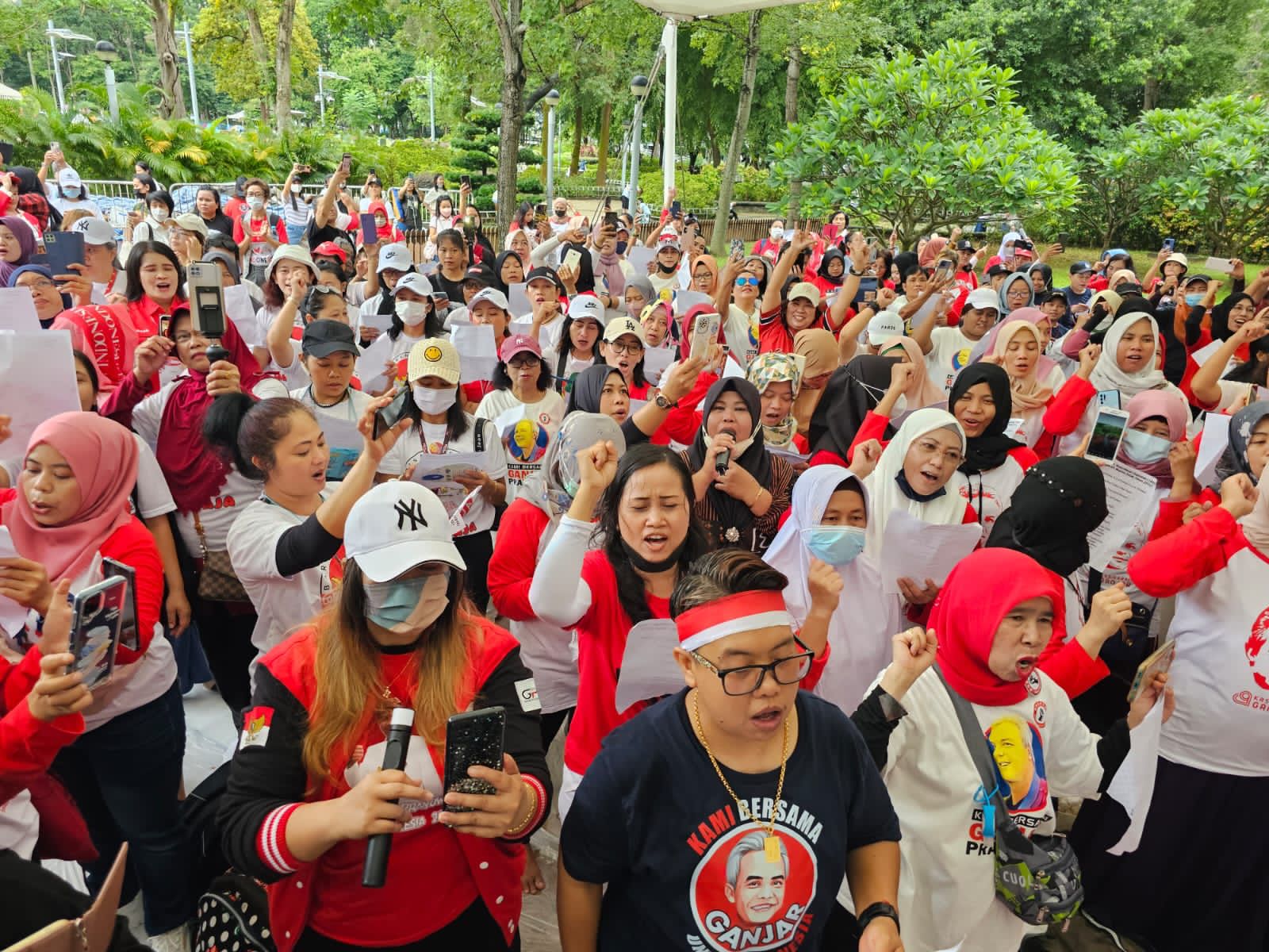 1500 warga negara indonesia (WNI) lintas profesi di Hong Kong mendeklarasikan dukungan kepada Ganjar Pranowo.