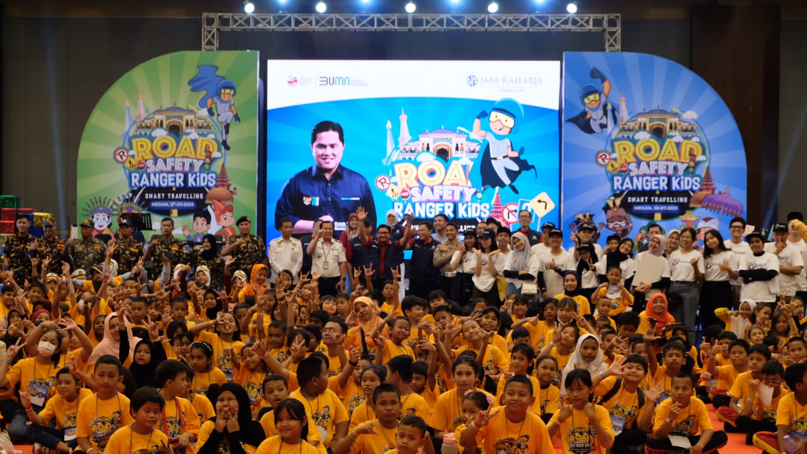 Kegiatan Road Ranger Safety Kids,m di Medan, Sumut, Minggu (30/7).  