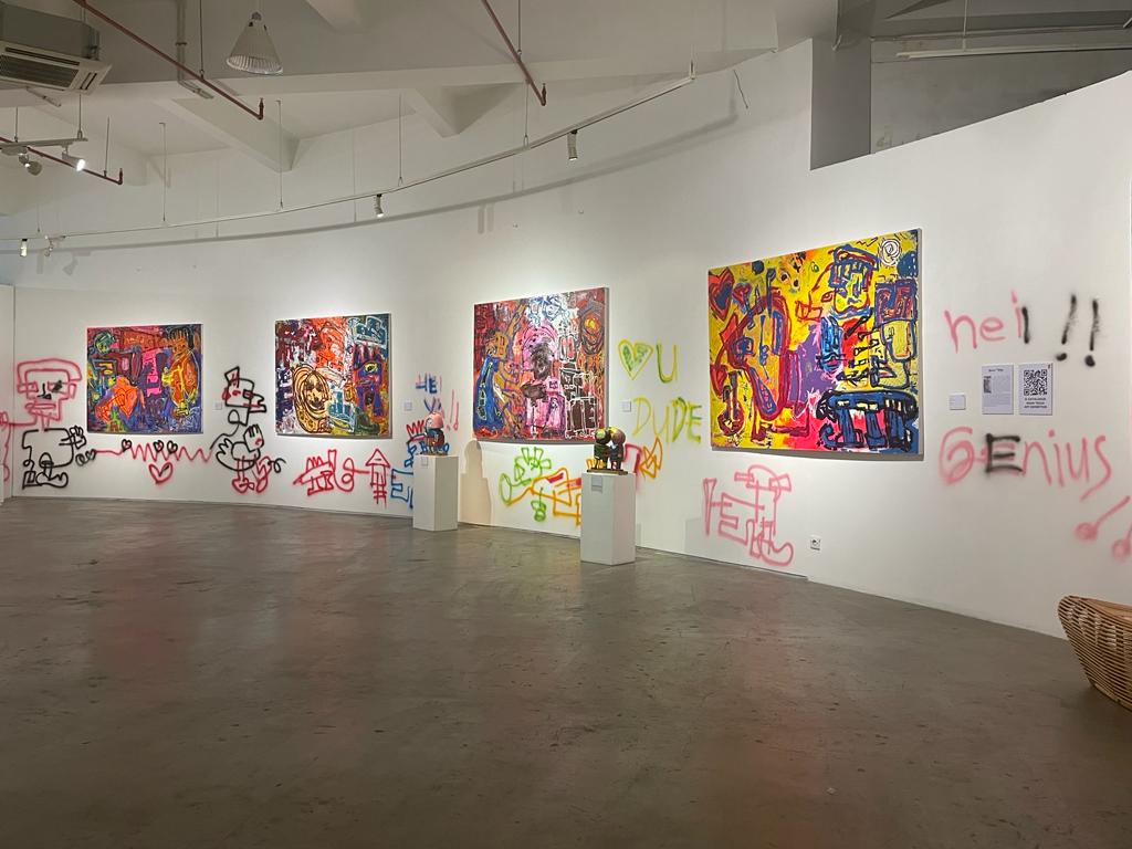 Sejumlah luukissan karya Nana Tedja pada pameran tunggalnya di  Galeri Art:1 Artspace Jakarta.