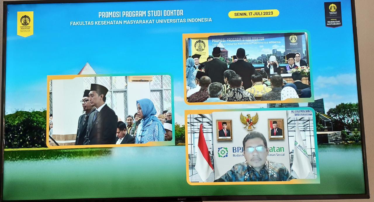 Komisasis Independen BSI Arief Rosyid Hasan mendapatkan gelar doktor dari FKM UI di Jakarta, Senin (17/7). 