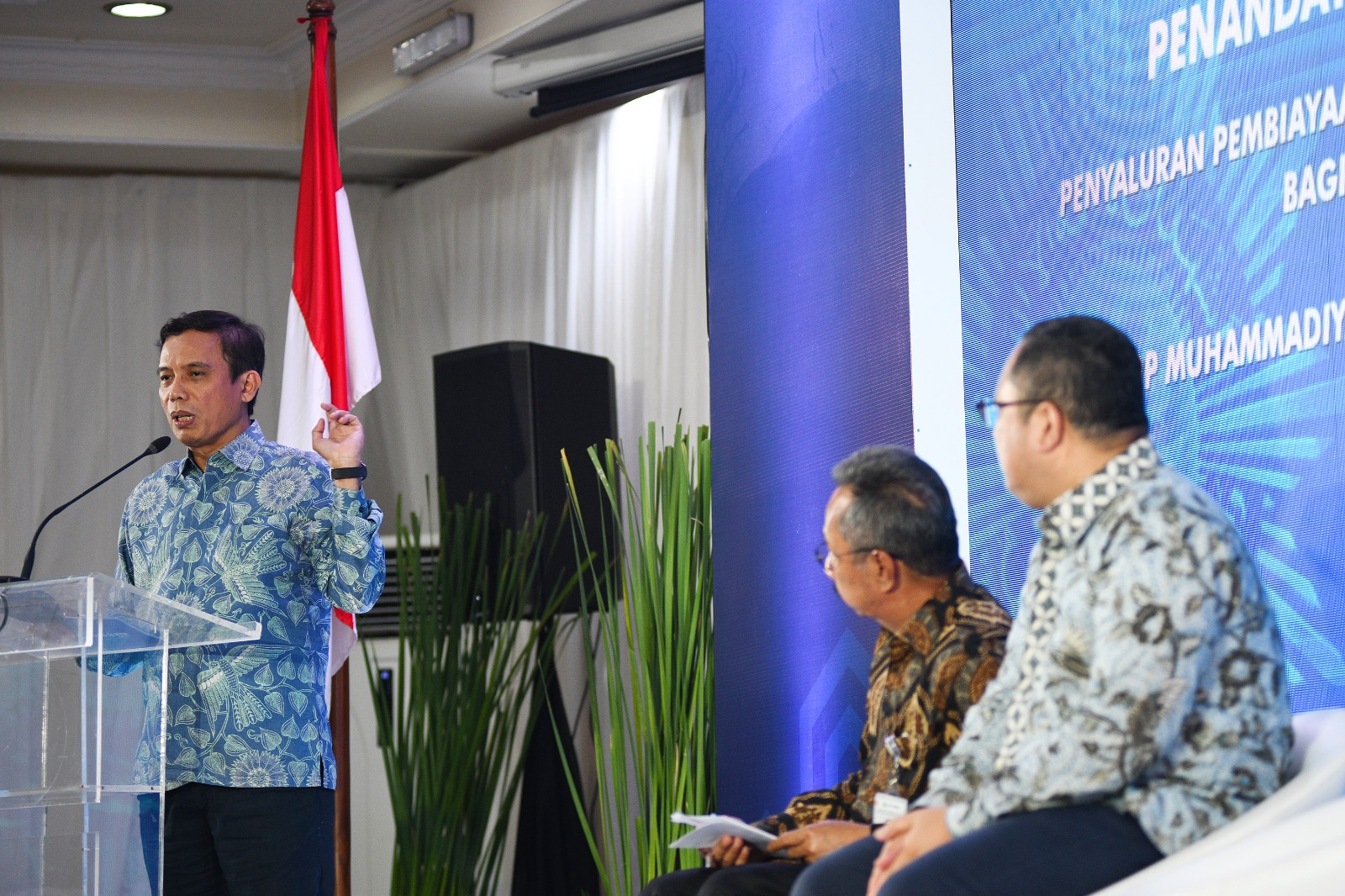 Dirut BTN Nixon LP Napitupulu berbicara usai menyaksikan penandatangan PKS Tripartit di Jakarta,Selasa (25/7)