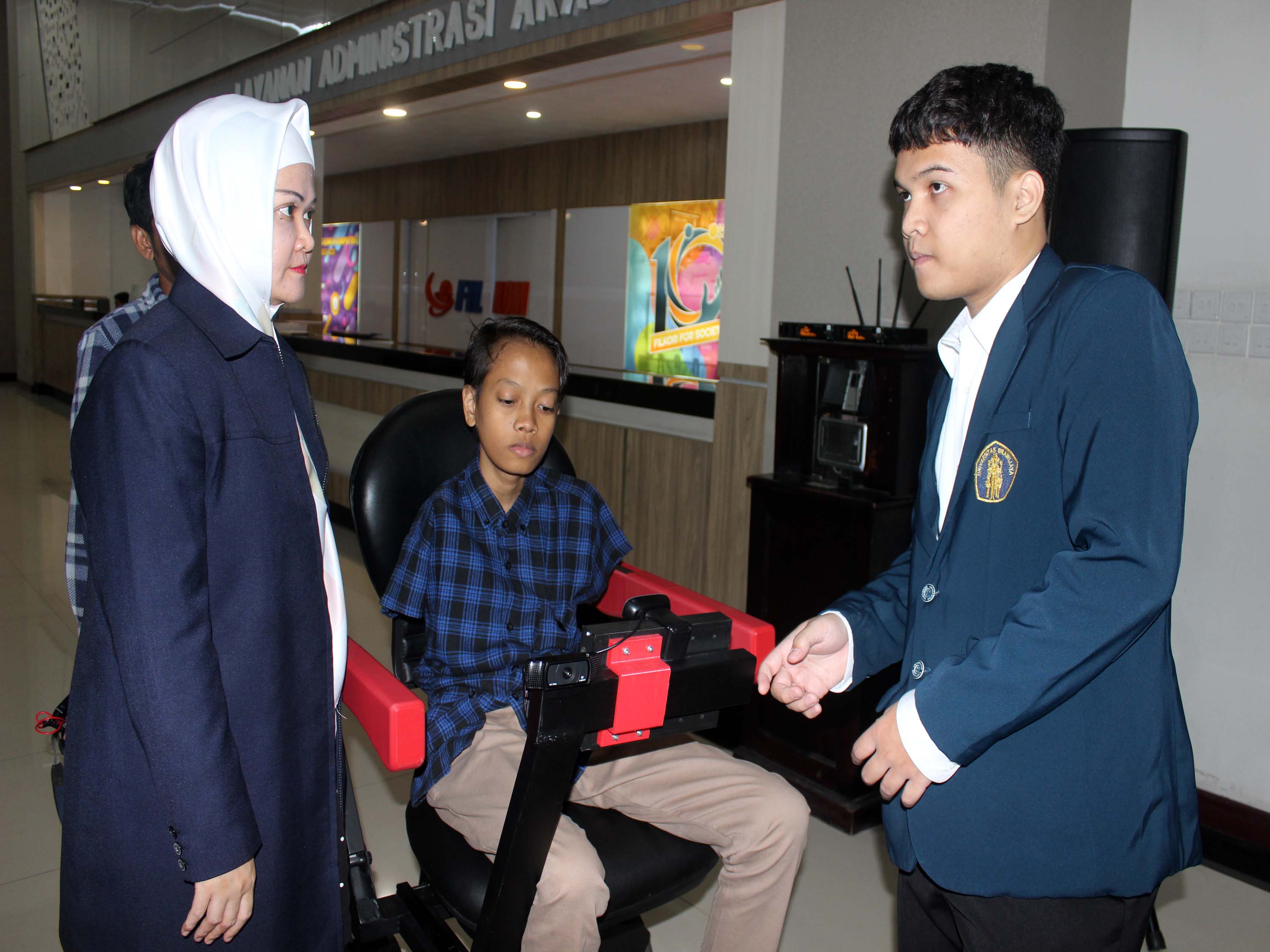 Inovasi kursi roda bagi warga difabel di Kota Malang, Jawa Timur.