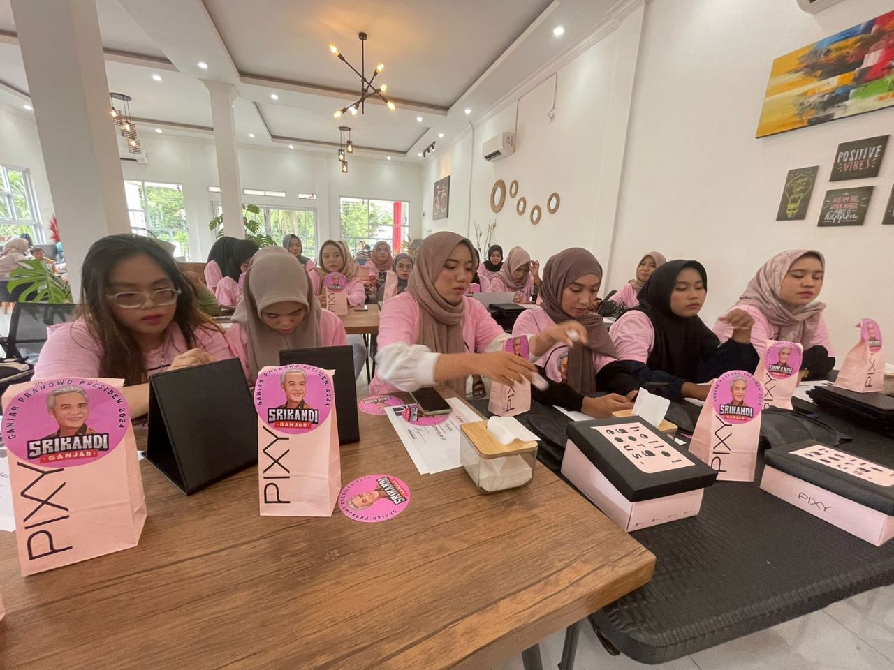 Pelatihan makeup di Jambi