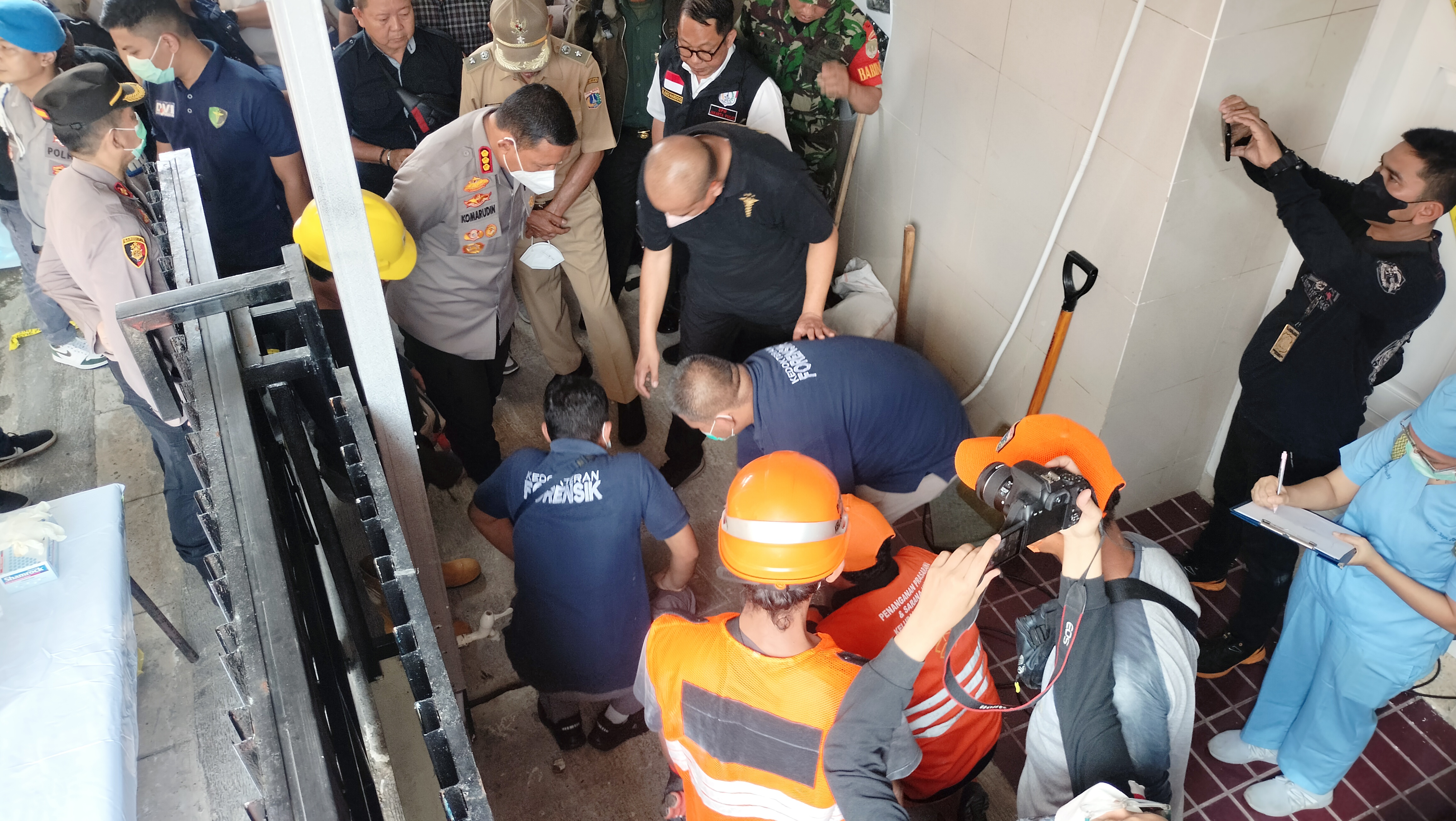 Septic tank yang jadi tempat pembuangan puluhan janin hasil aborsi di Kemayoran, Jakarta Pusat.