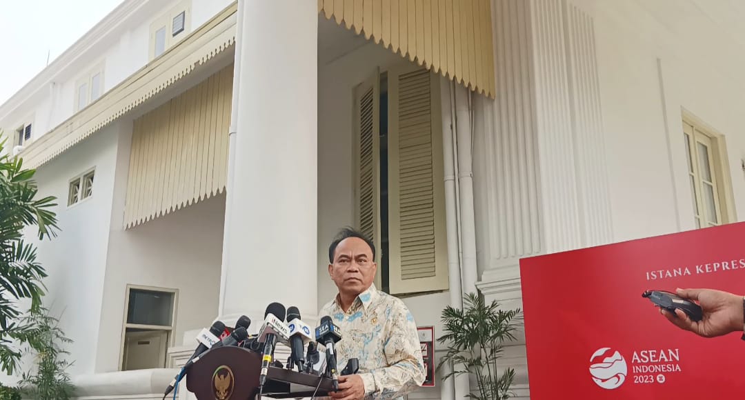 Menkominfo Budi Arie berjanji proyek BTS 4G selesai akhir tahun 2023 