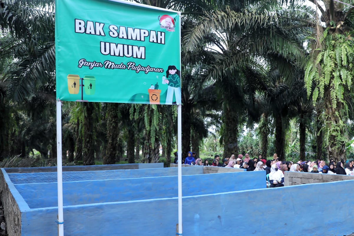 Bak Sampah di Subang