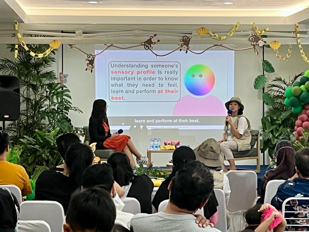 Jakarta Child Development Center (JCDC) dalam acara JCDC Parenting Safari di Jakarta, Sabtu (15/7).