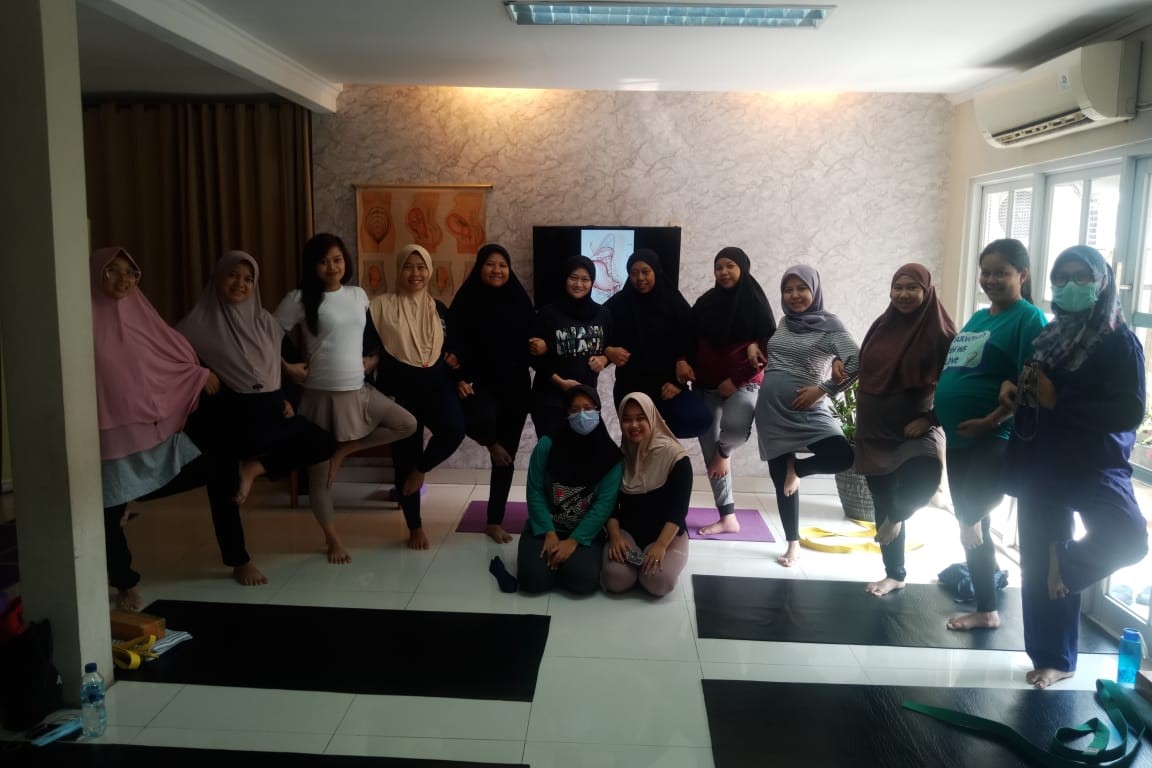 Ibu Hamil Pilih Minum Air Galon Guna Ulang