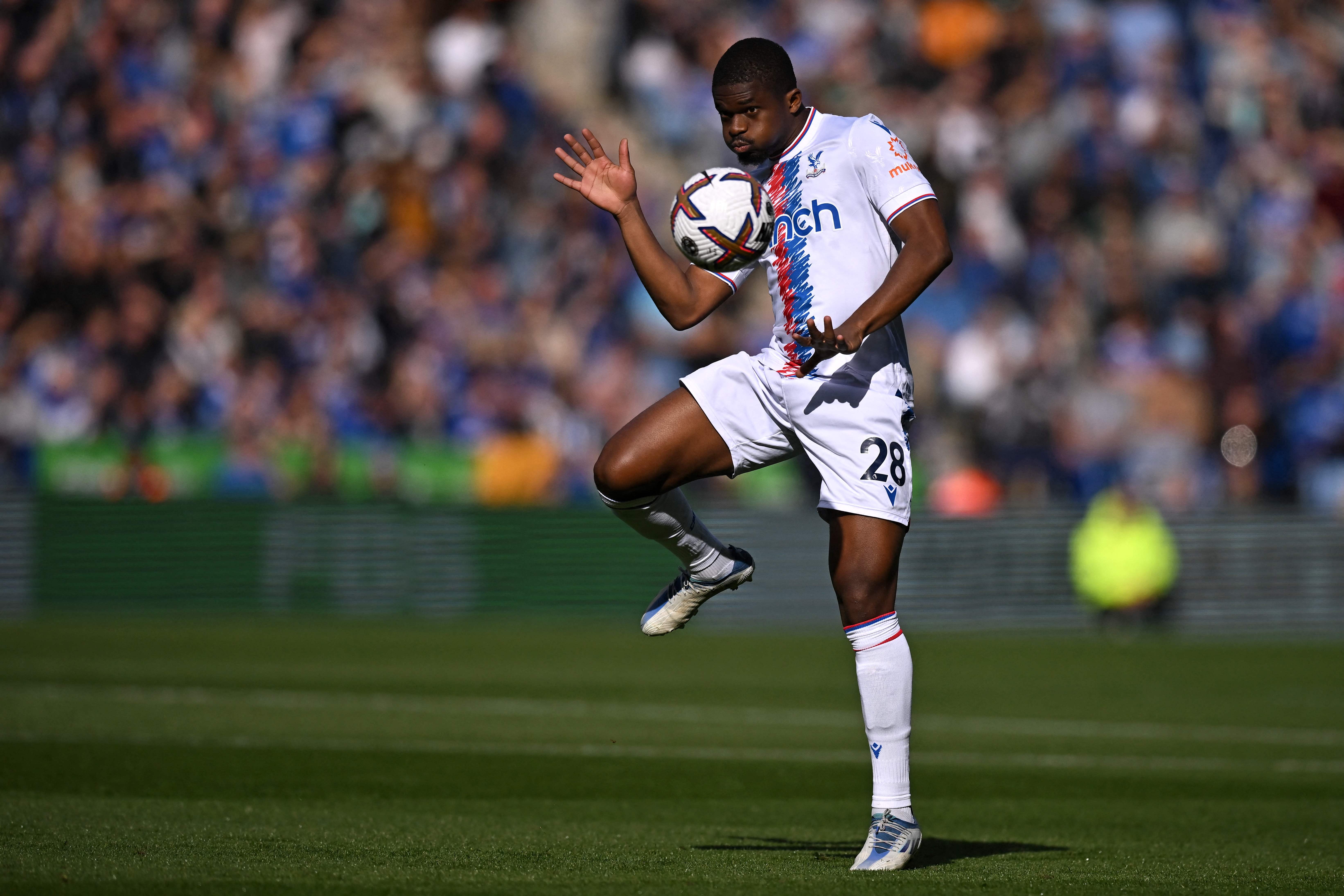 Gelangang Crystal Palace Cheick Doucoure