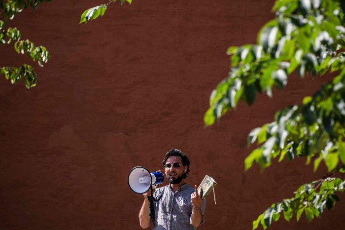 Pelaku pembakaran Al-Qur'an di Swedia Salwan Momika   