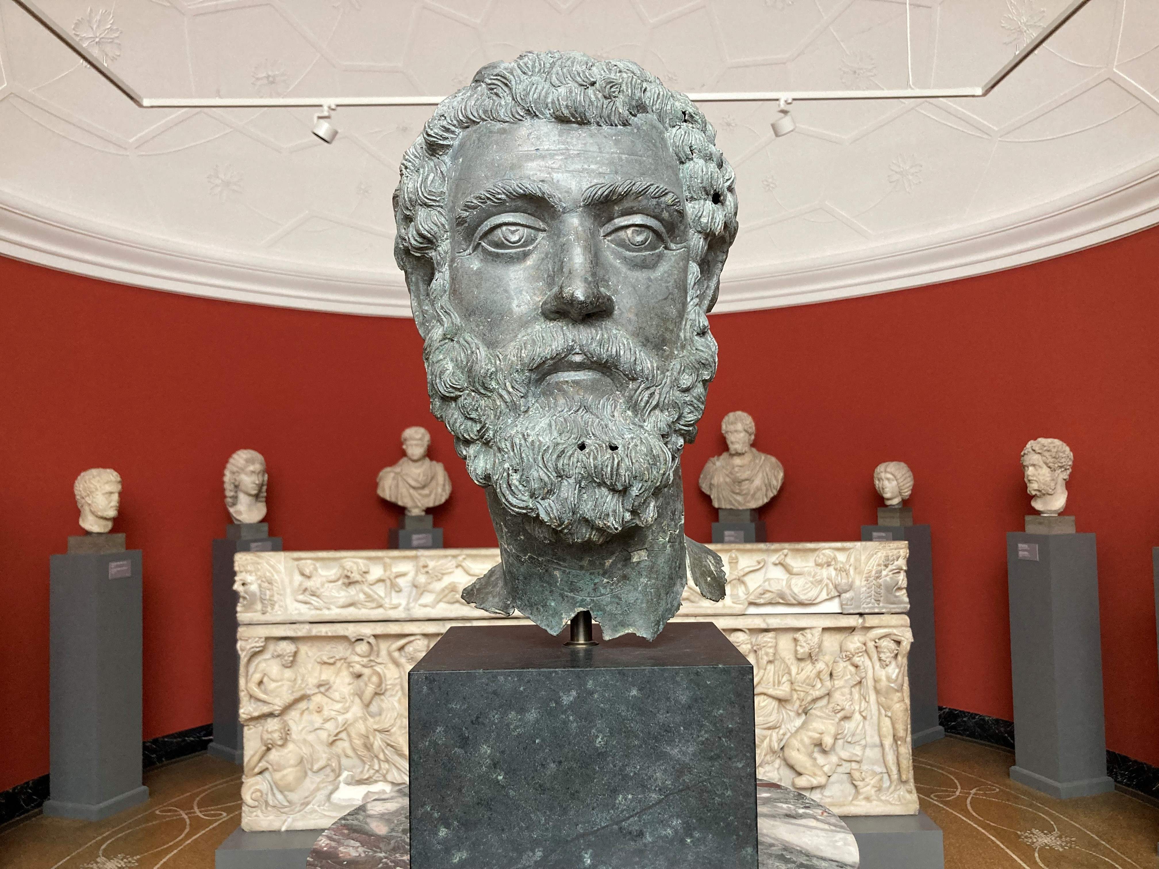Bagian kepala patung Kaisar Romawi, Septimius Severus kini jadi rebutan antara pemerintah Turki dan Denmark.