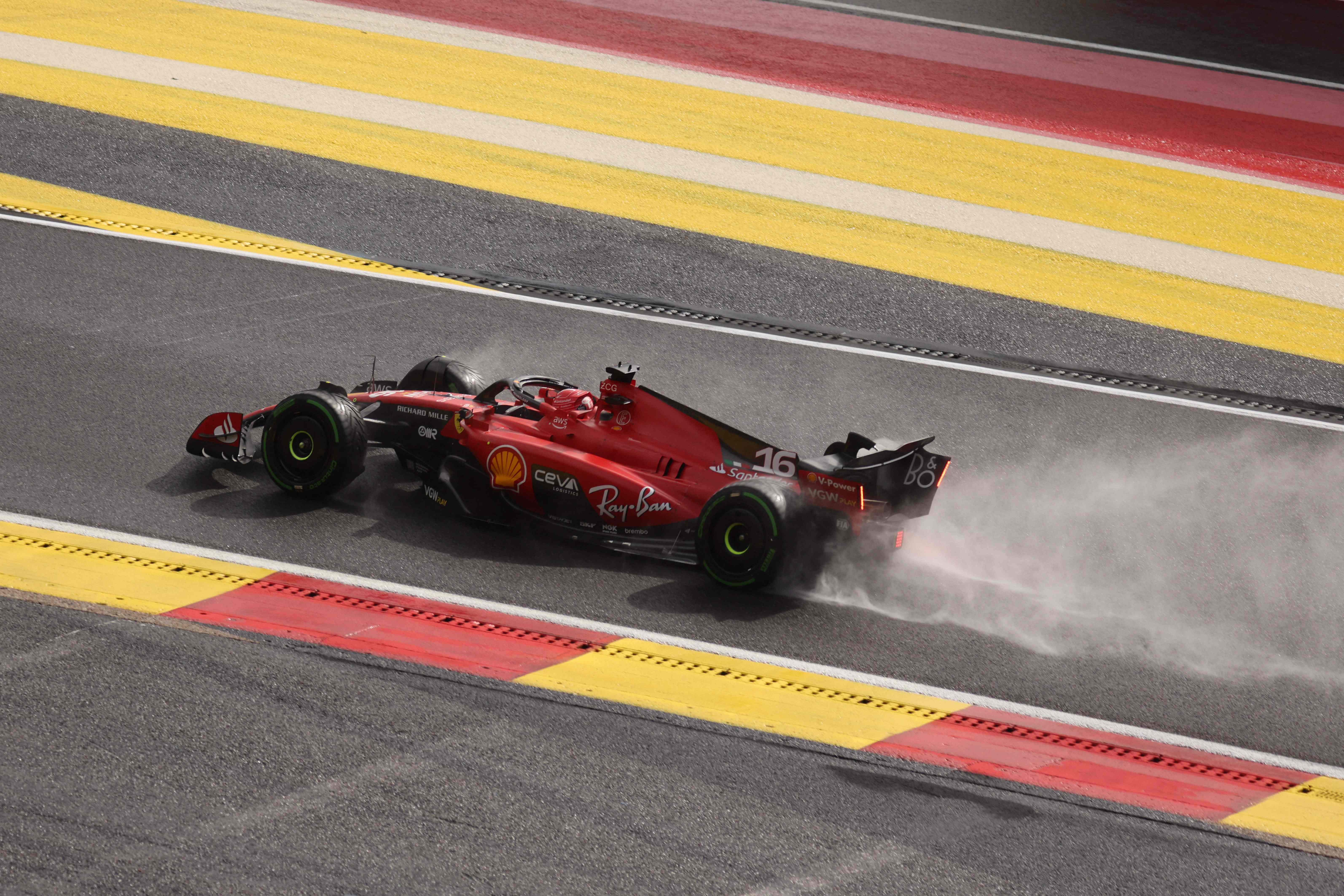 Pembalap Ferrari Charles Leclerc