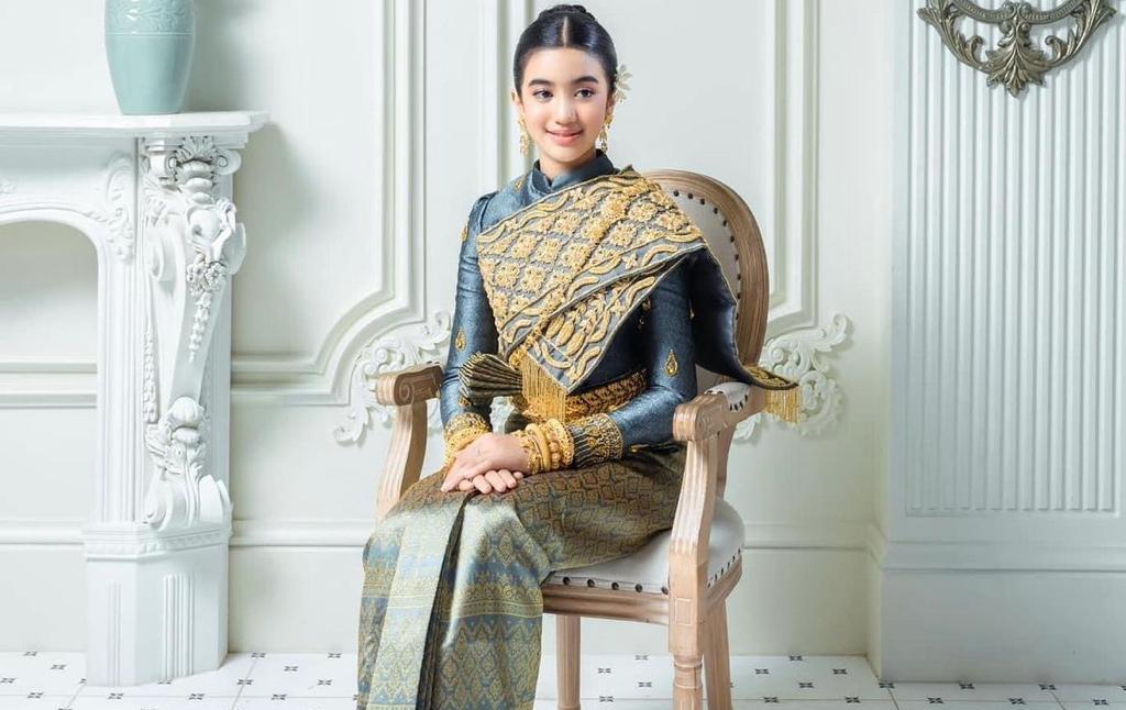 Jenna Norodom, cucu Raja Kamboja saat ini Norodom Sihamoni