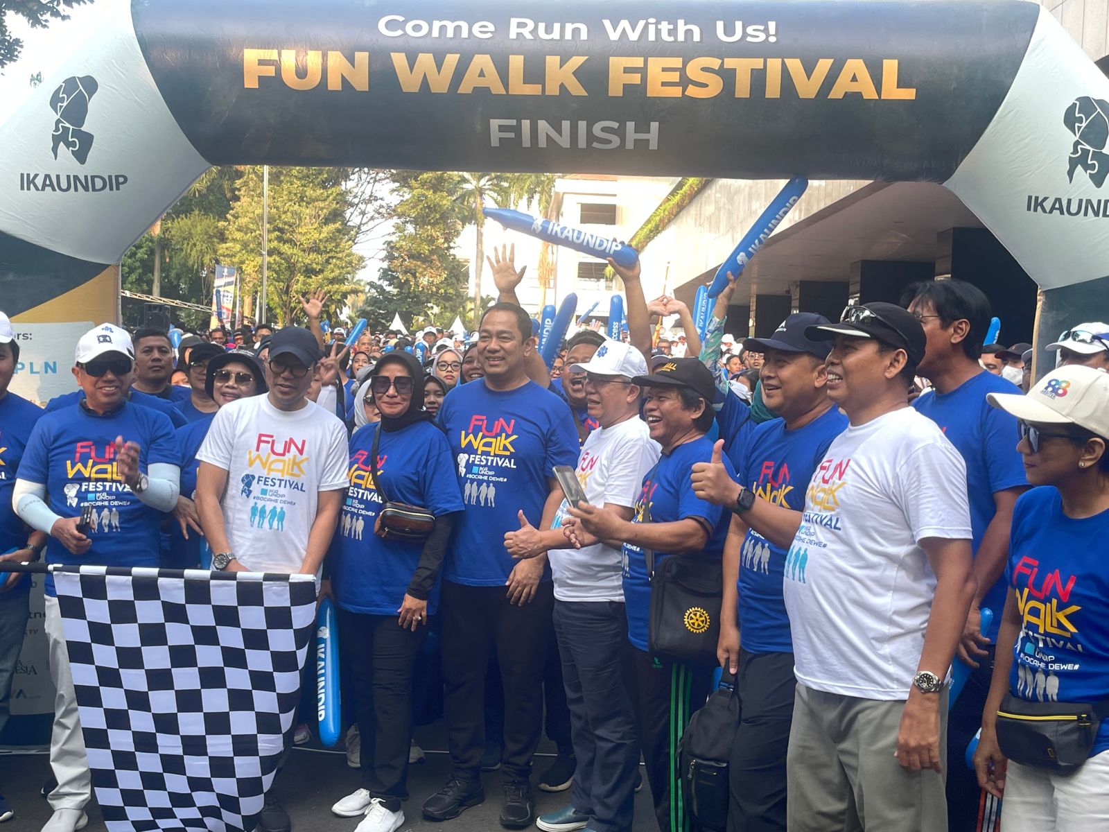 Selenggarakan Fun Walk Festival, IKA UNDIP Dukung Pengurangan Impor BBM