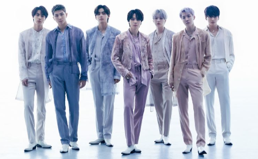 Dokumenter BTS Monuments: Beyond the Star.