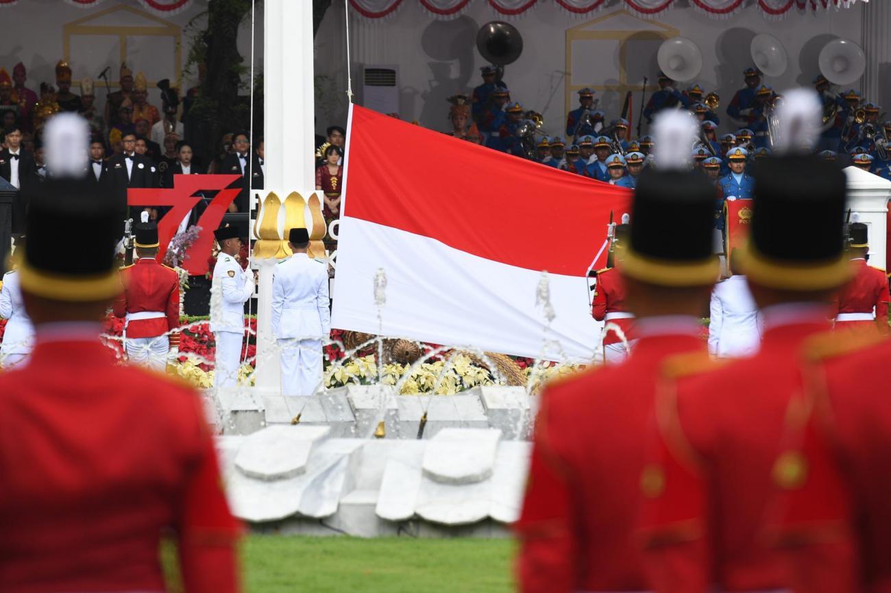 Upacara pengibaran Bendera Merah Putih dalam rangka Hari Kemerdekaan Indonesia di Istana Merdeka, Jakarta, 17 Agustus 2022.