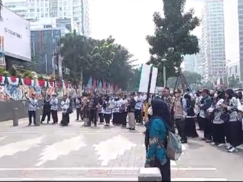 Para guru swasta di Bekasi melayangkan protes terkait PPDB ke Kemendikbud Ristek