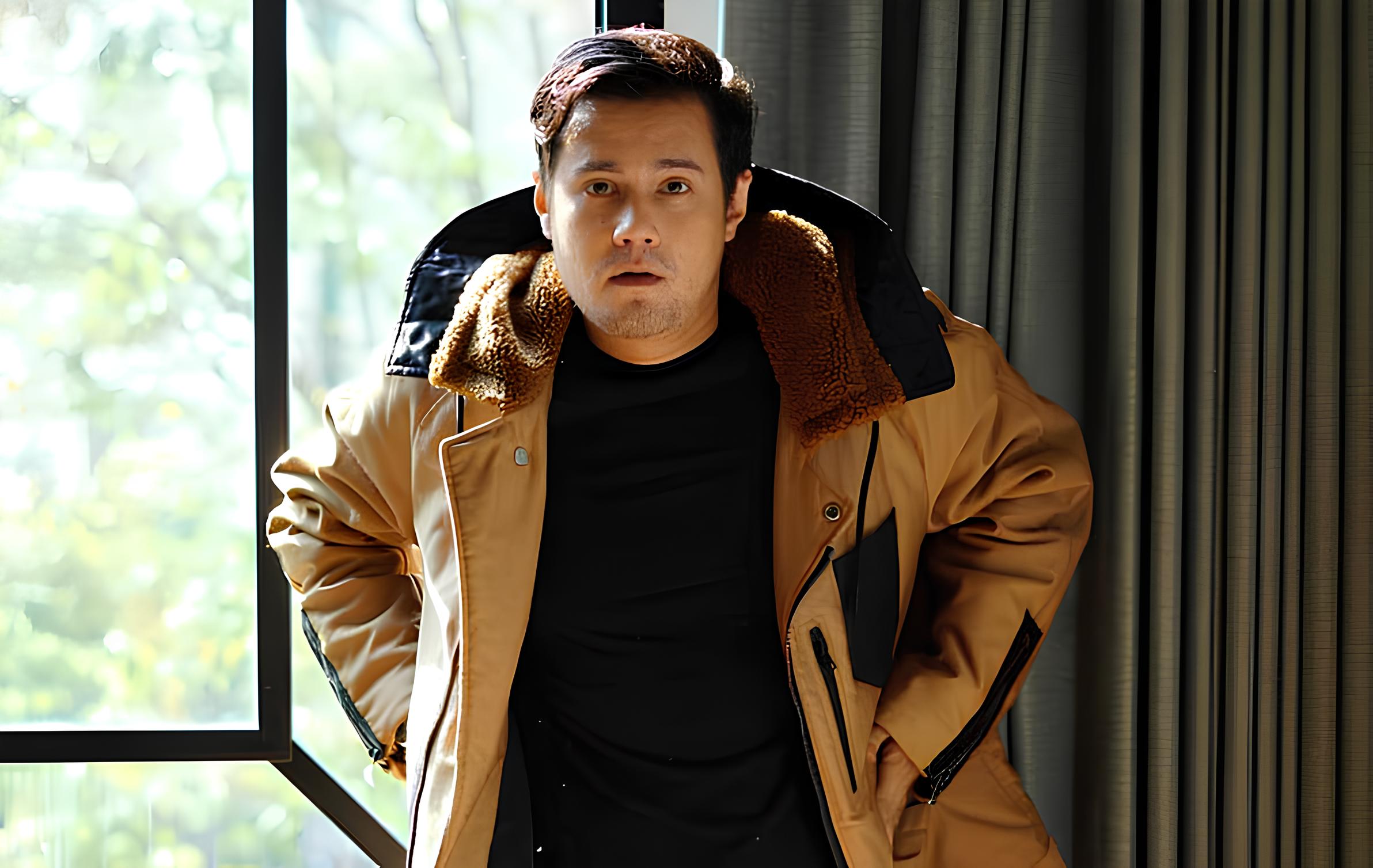 Aktor Bobby Joseph ditangkap polisi karena kedapatan menggunakan tembakau sintetis atau gorilla.