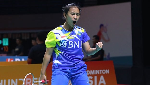Tunggal putri Indonesia Mutiara Ayu Puspitasari melakukan selebrasi usai mengalahkan wakil Thailand di semifinal BAJC.