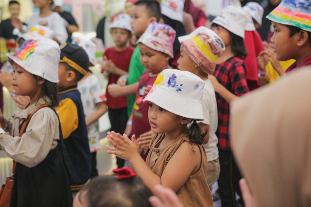 Lotte Choco Pie mengadakan acara puncak 'Dunia Si Kecil' di Play ‘N’ Learn, Emporium Pluit Mall, Jakarta, Minggu (23/7).