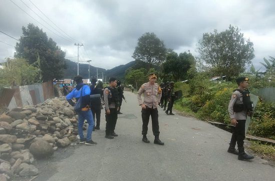Jalan Dogiyai Papua kembali dibuka pasca kerusuhan