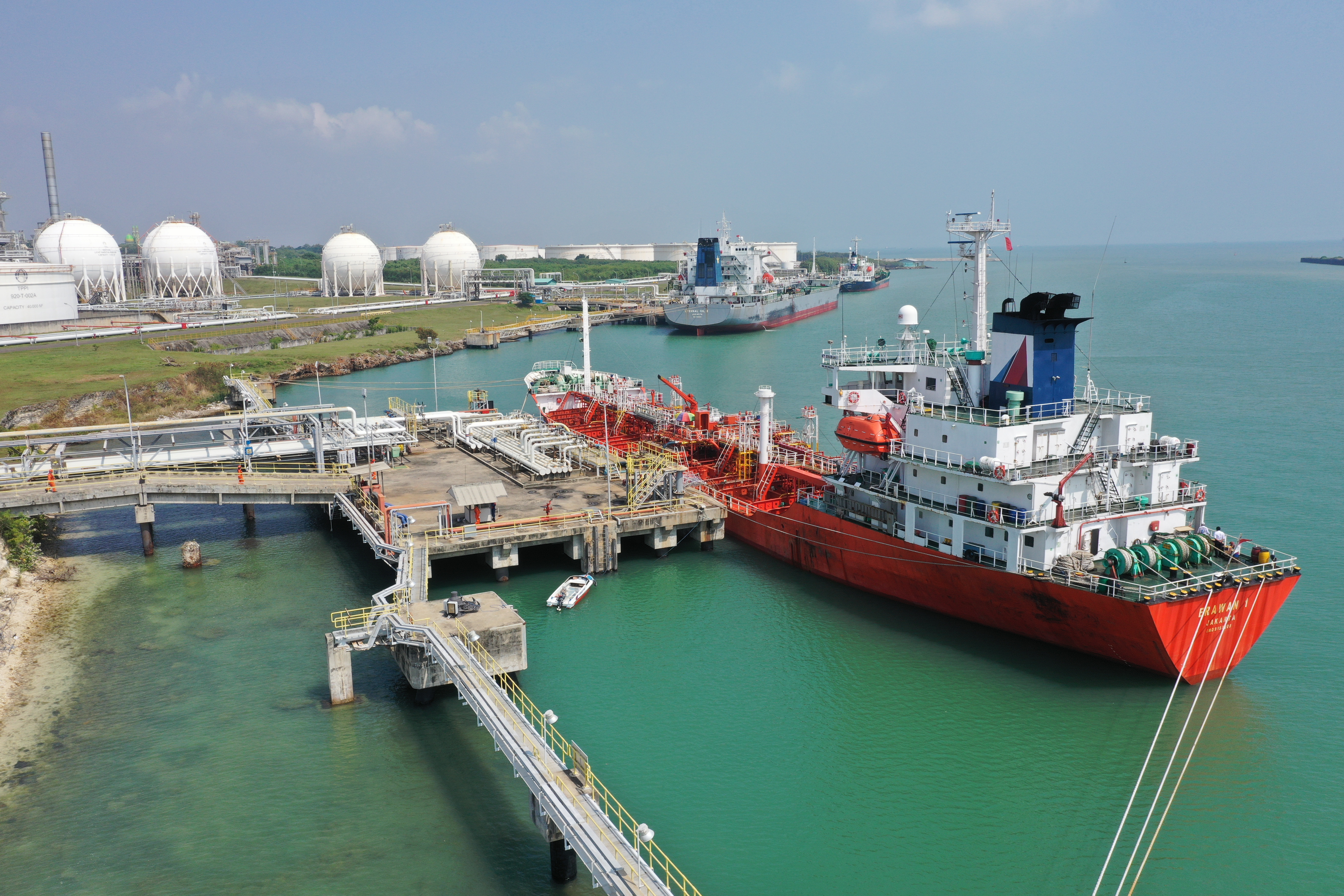 Pengiriman perdana produk Orthoxylene bagi pasar domestik