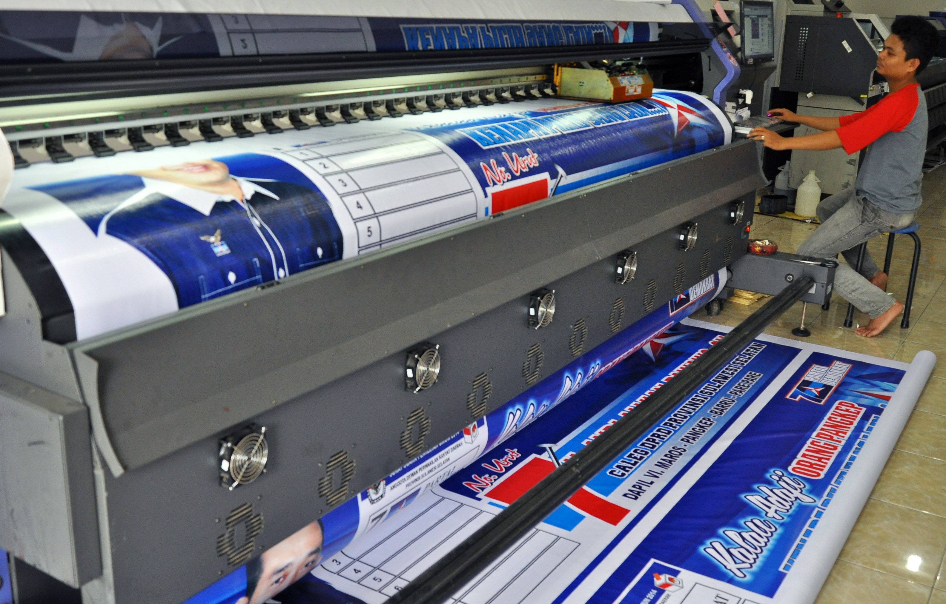 UMKM Percetakan Mulai Kebanjiran Pesanan Jelang Pemilu