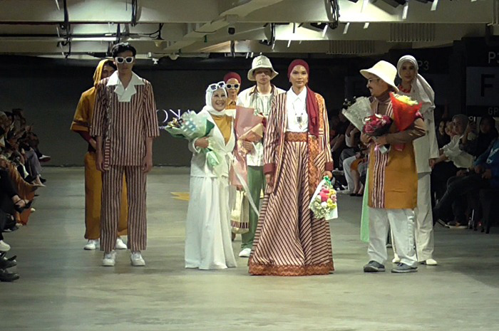 Penampilan perdana Kaloka di runaway Jakarta Food and Fashion Festival (JF3) 2023 di Summarecon Mall Kelapa Gading, Jakarta.