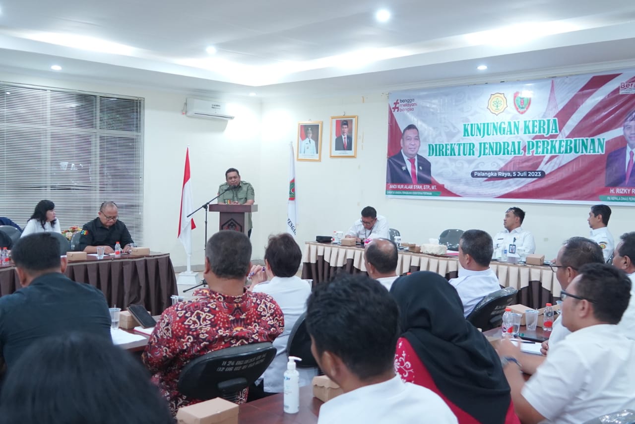 Dirjen Perkebunan, Kementan, Andi Nur Alam Syah melakukan kunjungan kerja ke Palangkaraya, Kalteng, Rabu (5/7).  