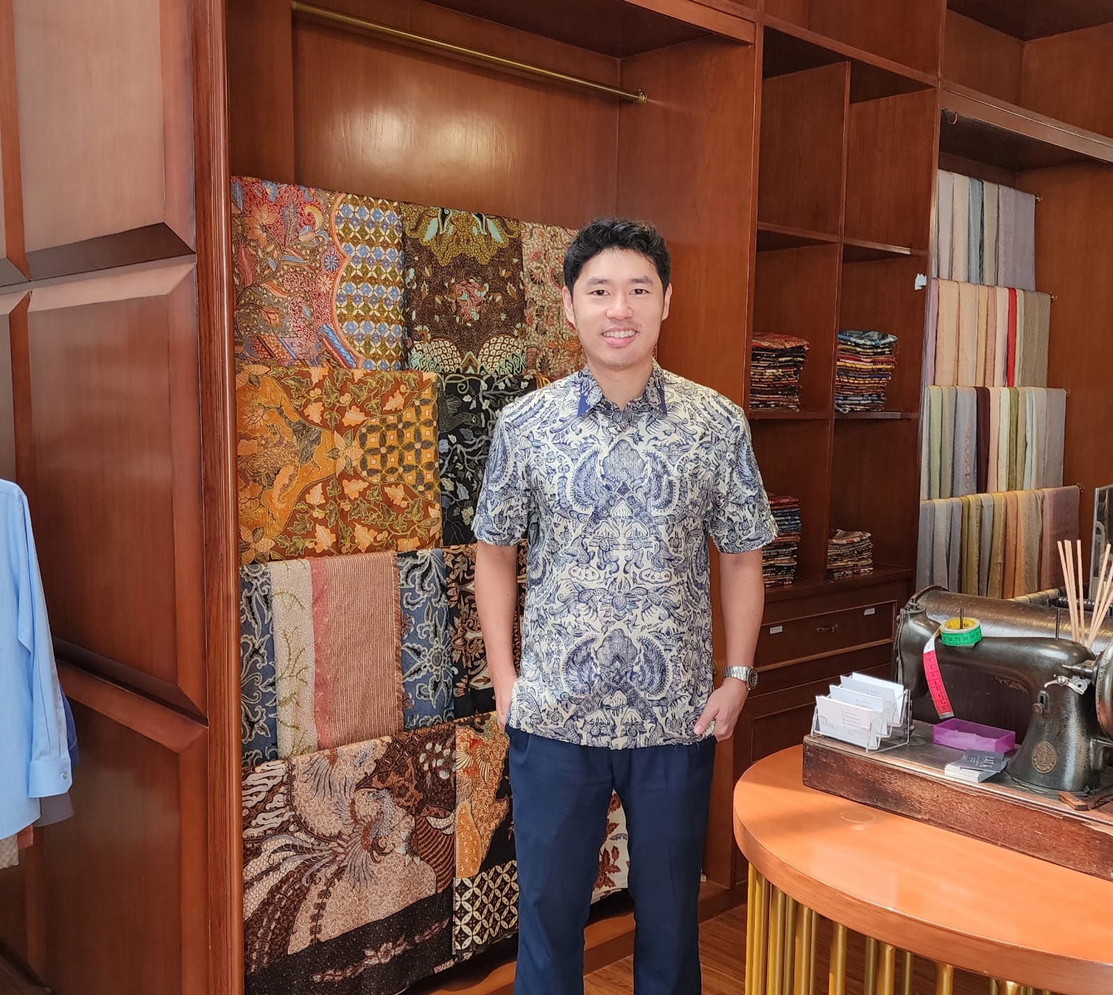 Owner Batik Concept, Christian Saputra.
