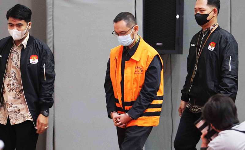 Andhi Pramono Pakai Bantuan Pihak Ketiga Buat Tampung Duit Haram Selundupan Rokok