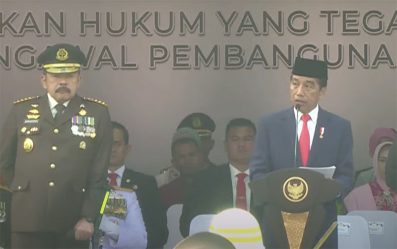 Presiden peringatkan jangan ada jaksa ataupun aparat penegak hukum lainnya yang mempermainkan hukum.