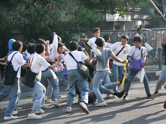 Ilustrasi tawuran pelajar