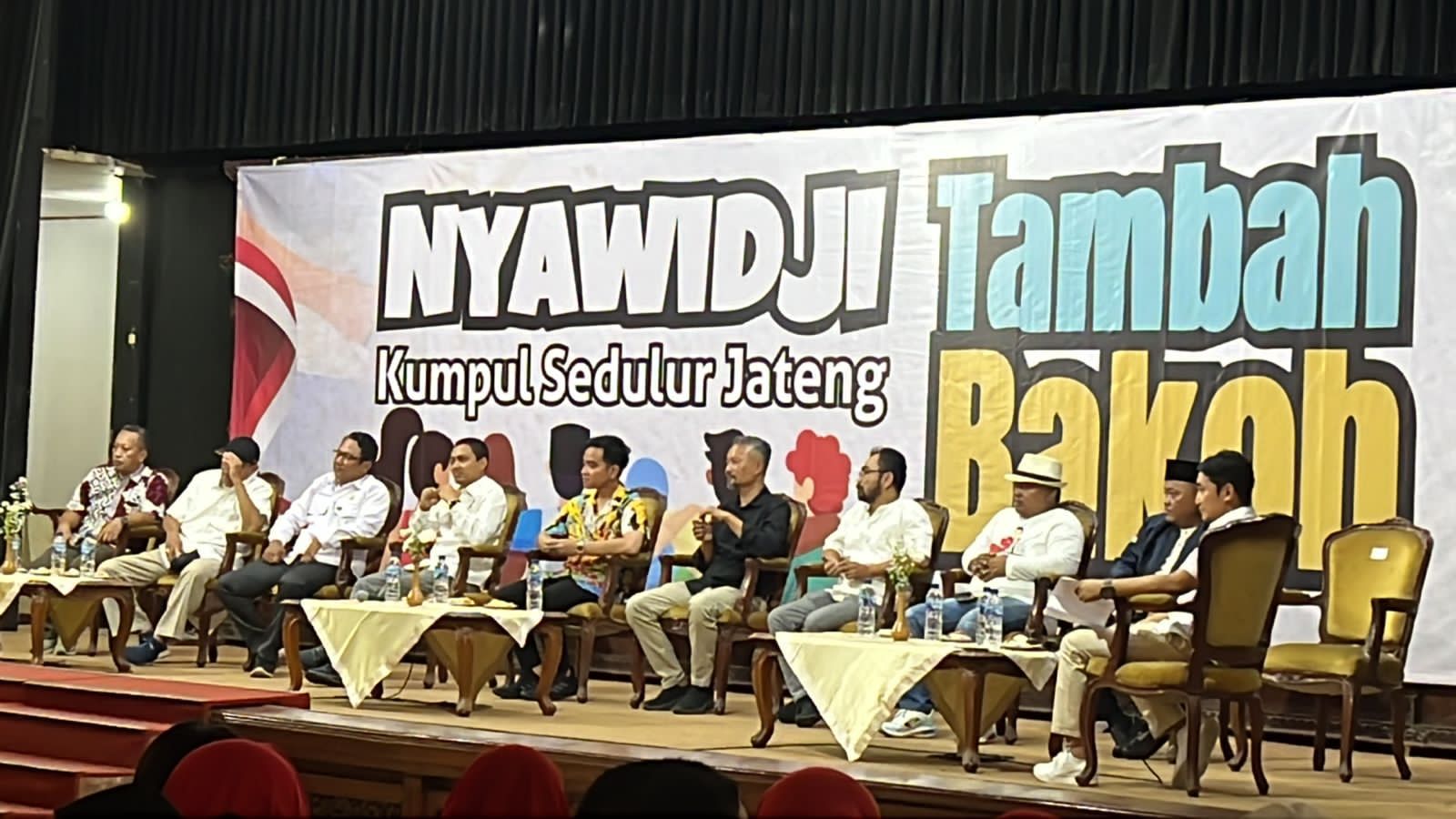 Kumpul relawan Jokowi bersama Wali Kota Solo Gibran Rakabuming Raka