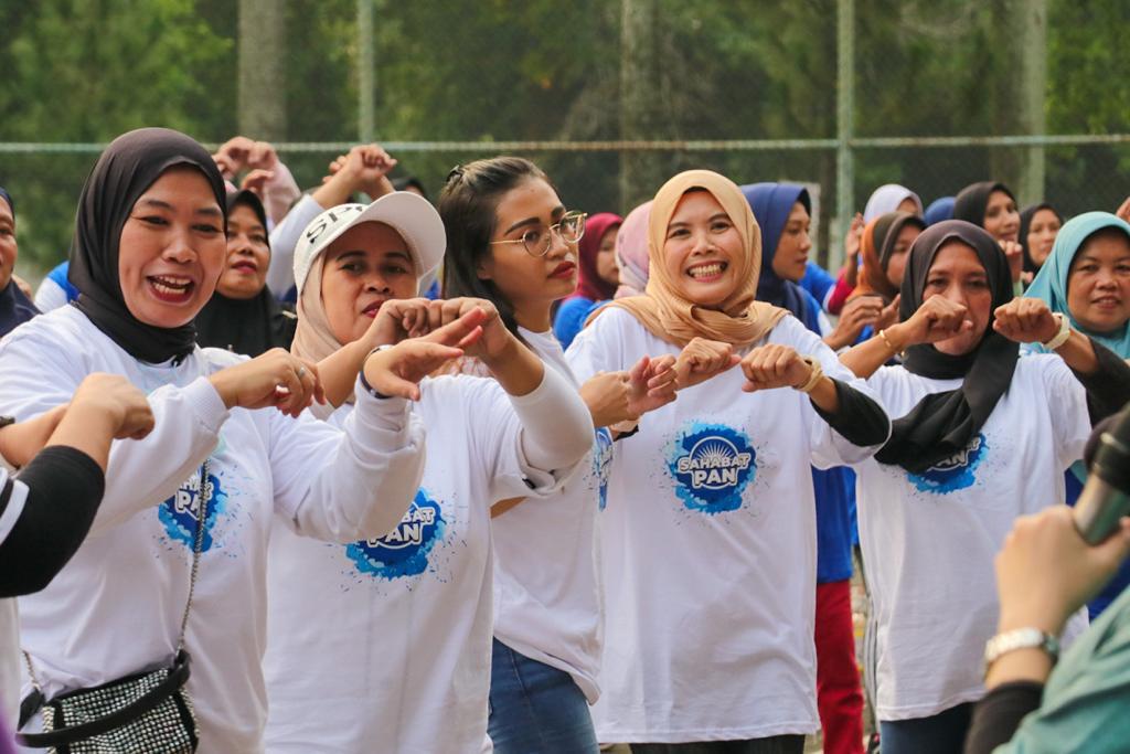 Emak-emak Tangerang Selatan Kompak Dukung PAN untuk 2024