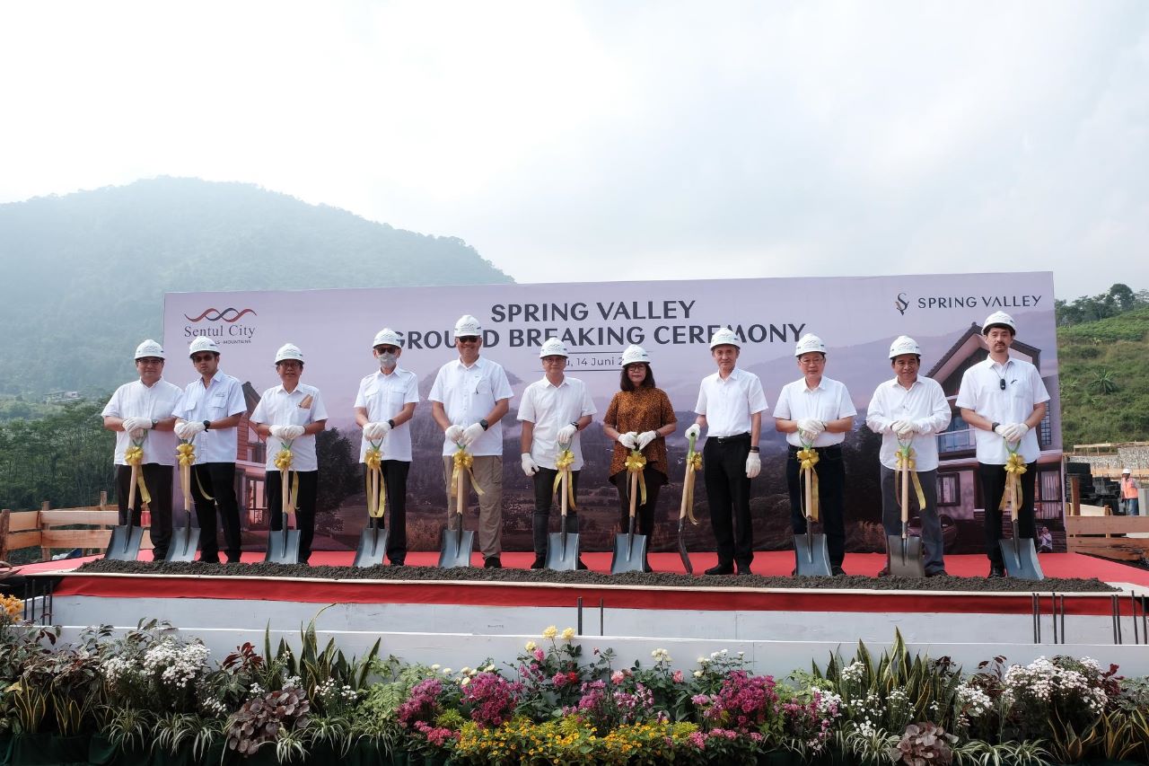 Acara Ground Breaking perdana untuk hunian Spring Valley di Sentul City, Bogor, baru-baru ini.