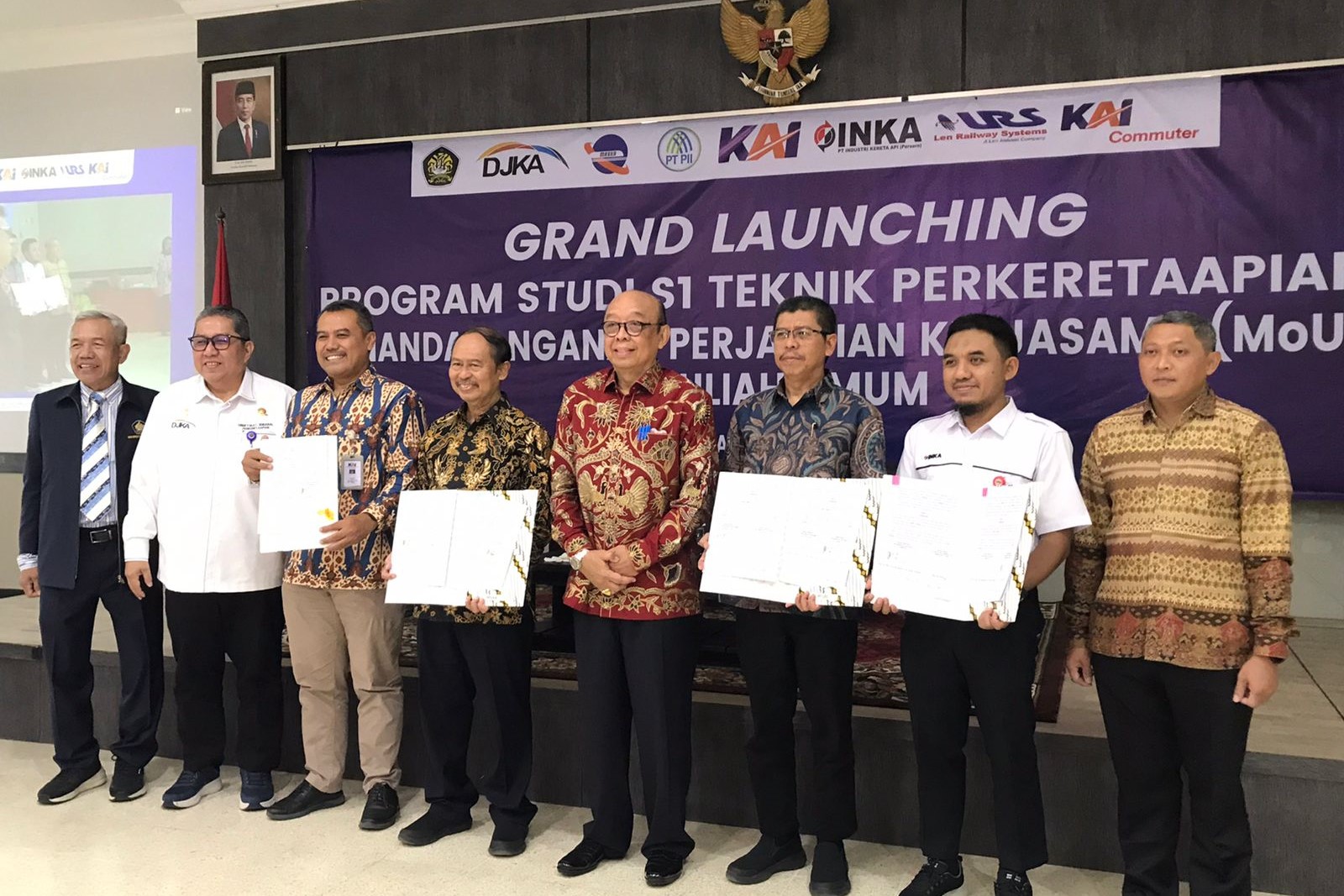 Grand launching program launching program studi perkeretaapian, Selasa (18/7).