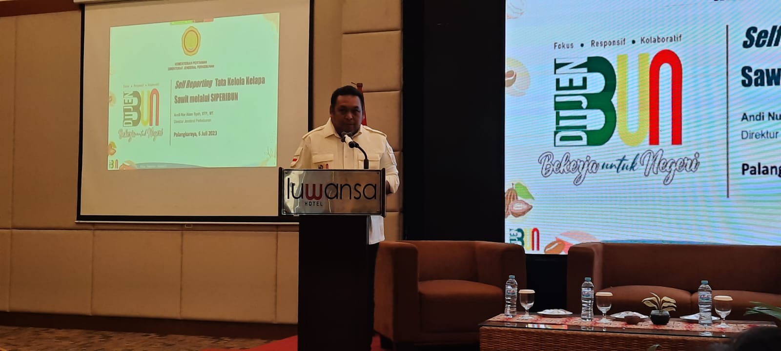 Dirjen Perkebunan Andi Nur Alam Syah saat kegiatan sosialisasi Self-Reporting Tata Kelola Industri Kelapa Sawit di Palangka Raya, Kalteng