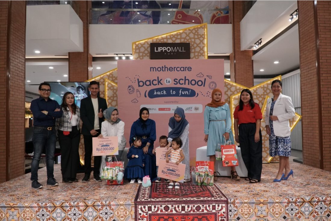 Acara Mother Care, Back to School, yang diselenggarakan Mothercare dan Skip Hop di Lippo Mall, Puri Jakarta, Minggu (23/7).