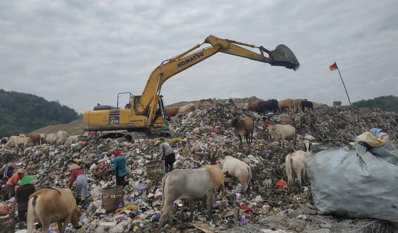 Tempat Pembuangan Sampah Terpadu Piyungan, Bantul, Yogyakarta, yang ditutup sementara.