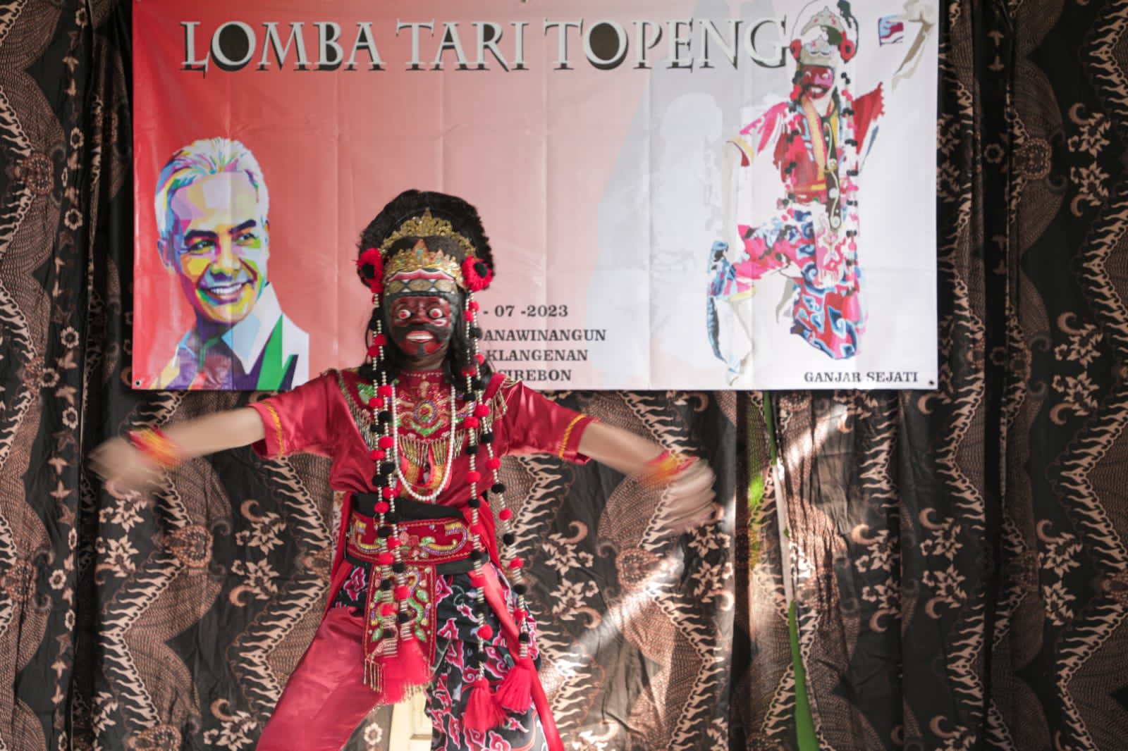 Lomba Tari topeng di Kabupaten Cirebon